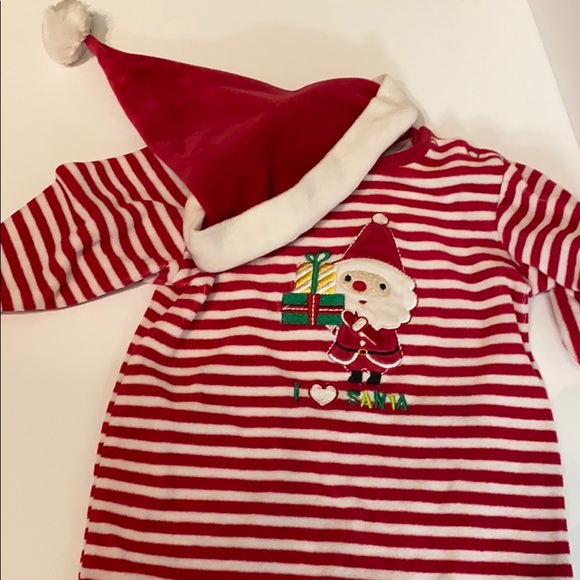 💟 Sale $9 Santa Suit for Baby w/ Santa Hat…Soft Snuggly Velour!!! - Picture 5 of 6